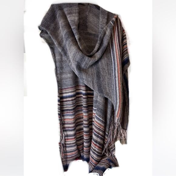 Free People Latitude 30 Wrap Poncho Shawl Rainbow Gray Fringe Sweater Stripe - Picture 8 of 15